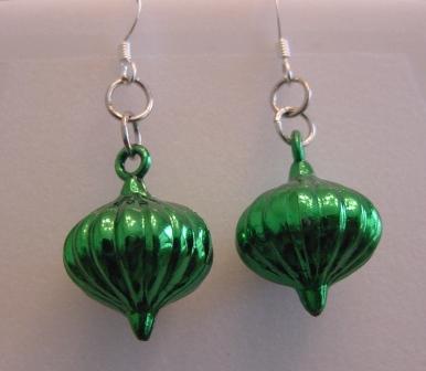 Small Green Ornament Earrings Item #E-C012
